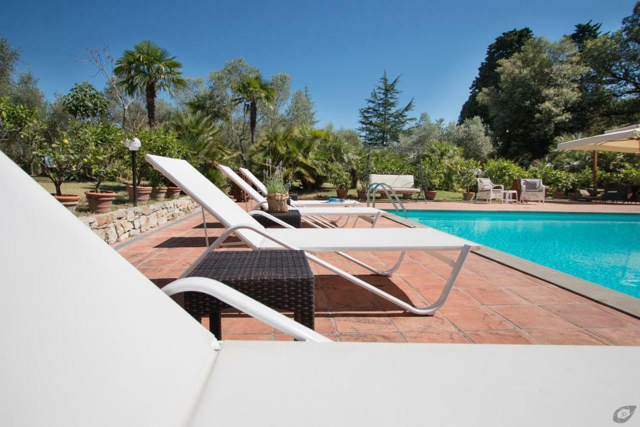 Villa Privata Con Piscina Firenze Chianti บันโญ อา ริโพลี ภายนอก รูปภาพ